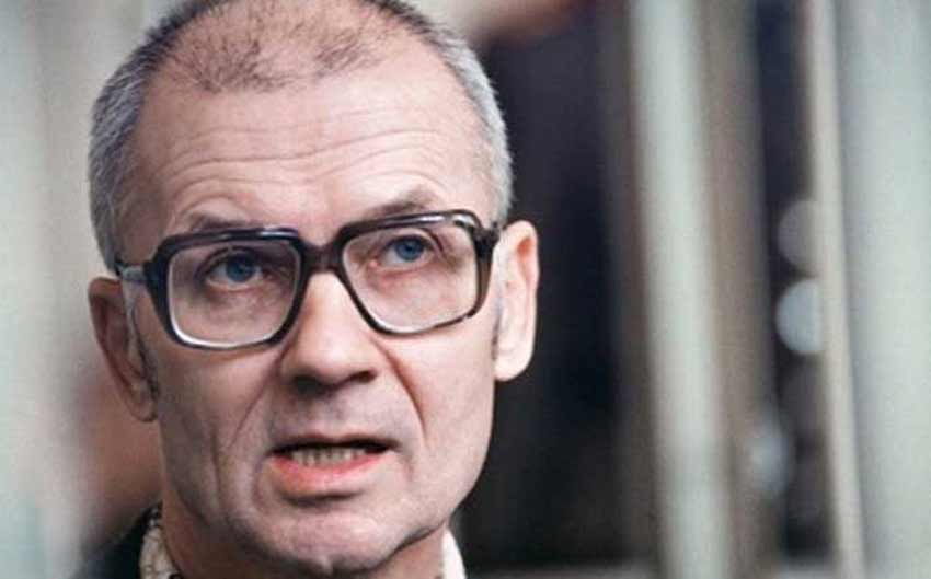 Андрей Чикатило советский серийный маньяк убийца Андрей Чикатило советский серийный маньяк убийца