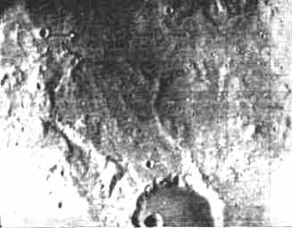 Одна из фотографий Марса, полученная станцией Маринер-7 Одна из фотографий Марса, полученная станцией Маринер-7