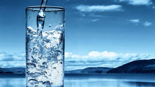 Как важно пить чистую и свежую воду! Как важно пить чистую и свежую воду!