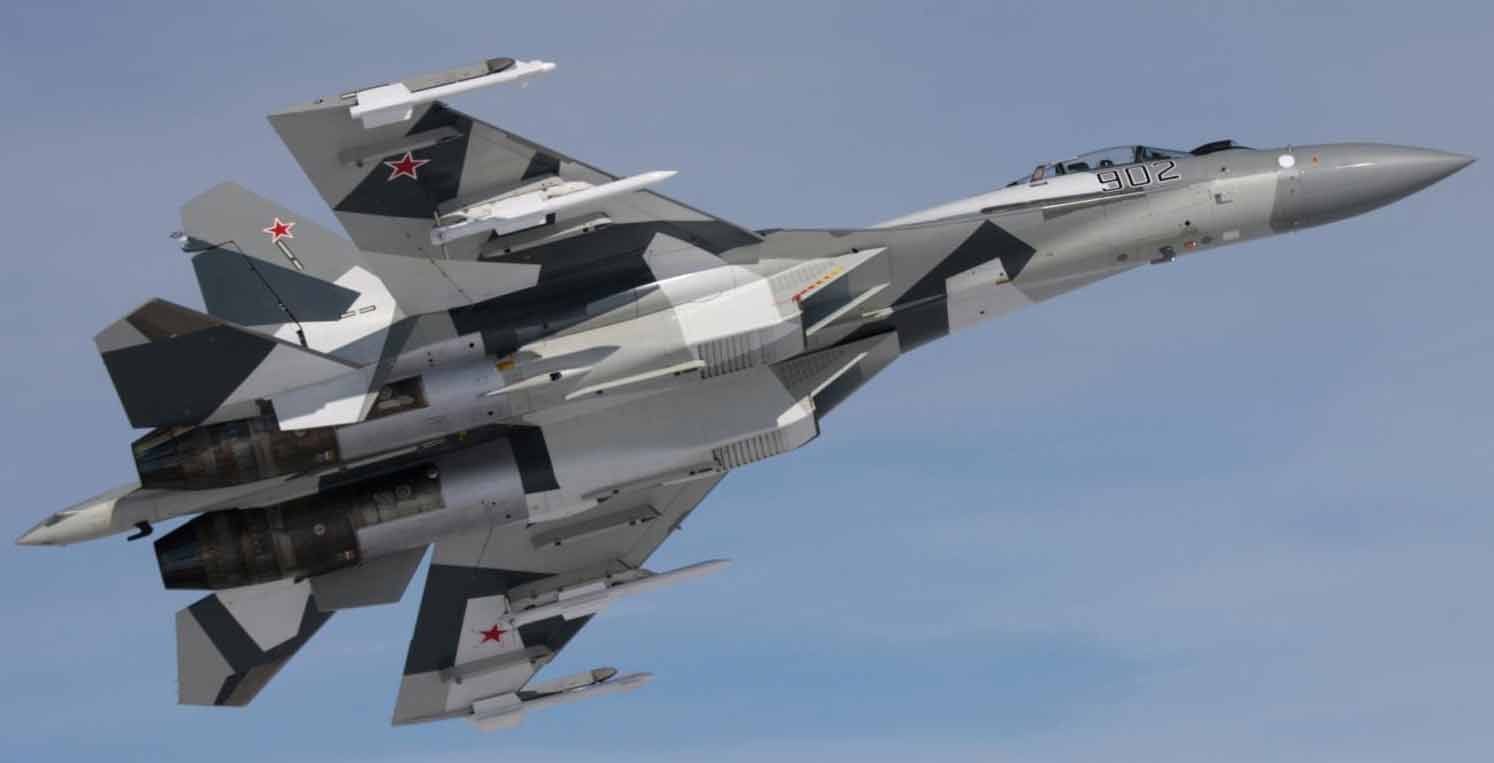 истребитель Су-35 вид снизу истребитель Су-35 вид снизу