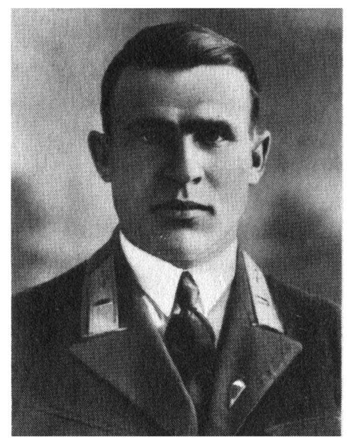 Начальник связи 16-го иап капитан Г. Масленников. 1942 г. Начальник связи 16-го иап капитан Г. Масленников. 1942 г.